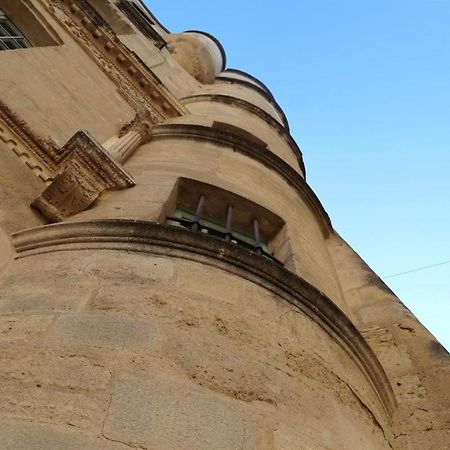 Uzes, Au Coeur Du Centre Medieval Le Logis Du Consul Un Bien D'Exception Du Xvieme Siecle ภายนอก รูปภาพ