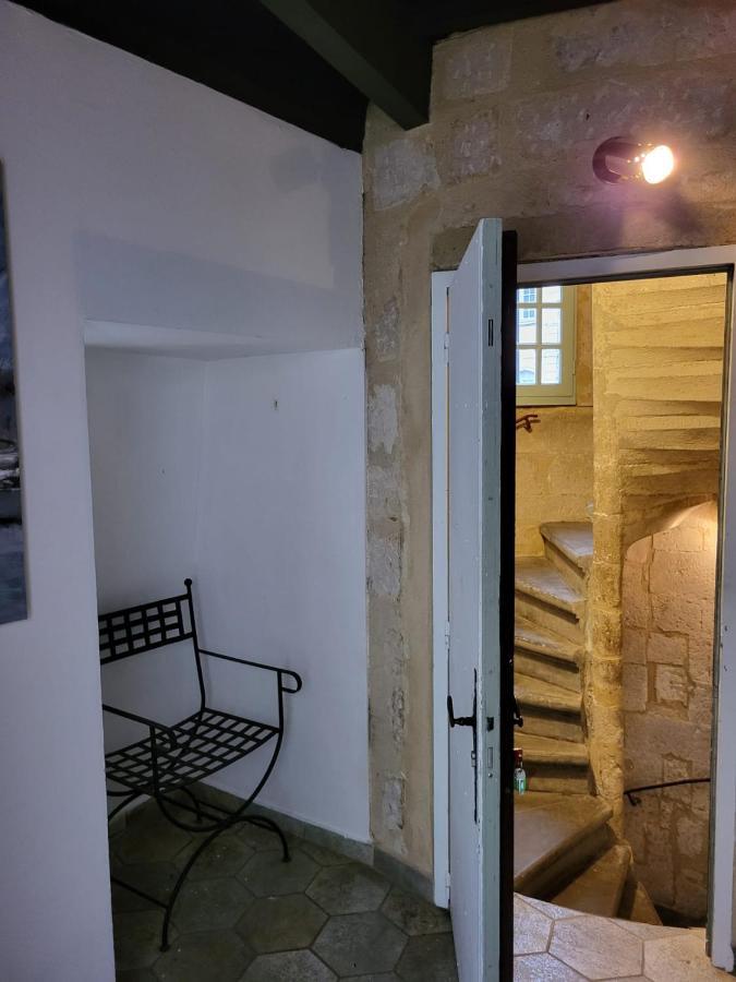 Uzes, Au Coeur Du Centre Medieval Le Logis Du Consul Un Bien D'Exception Du Xvieme Siecle ภายนอก รูปภาพ