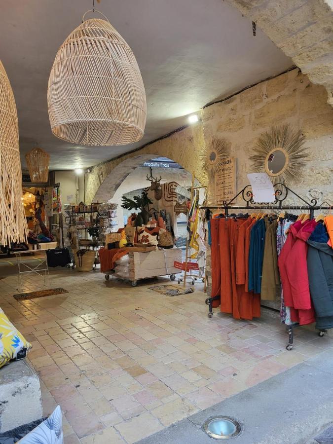 Uzes, Au Coeur Du Centre Medieval Le Logis Du Consul Un Bien D'Exception Du Xvieme Siecle ภายนอก รูปภาพ