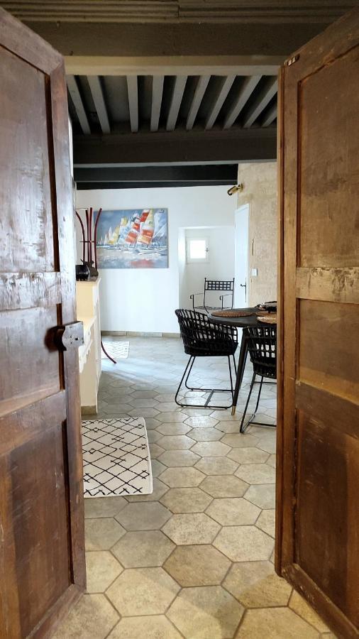 Uzes, Au Coeur Du Centre Medieval Le Logis Du Consul Un Bien D'Exception Du Xvieme Siecle ภายนอก รูปภาพ