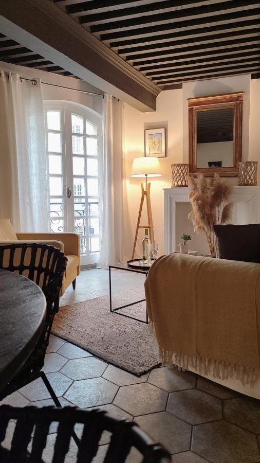 Uzes, Au Coeur Du Centre Medieval Le Logis Du Consul Un Bien D'Exception Du Xvieme Siecle ภายนอก รูปภาพ