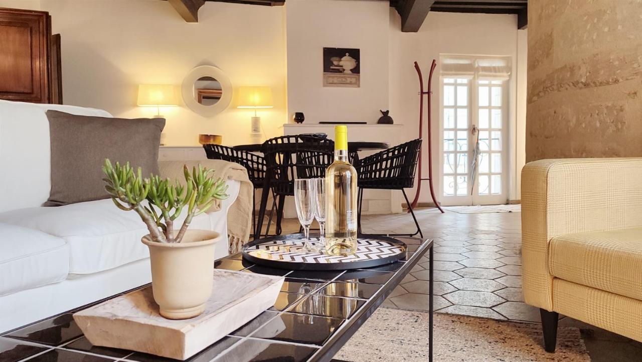 Uzes, Au Coeur Du Centre Medieval Le Logis Du Consul Un Bien D'Exception Du Xvieme Siecle ภายนอก รูปภาพ