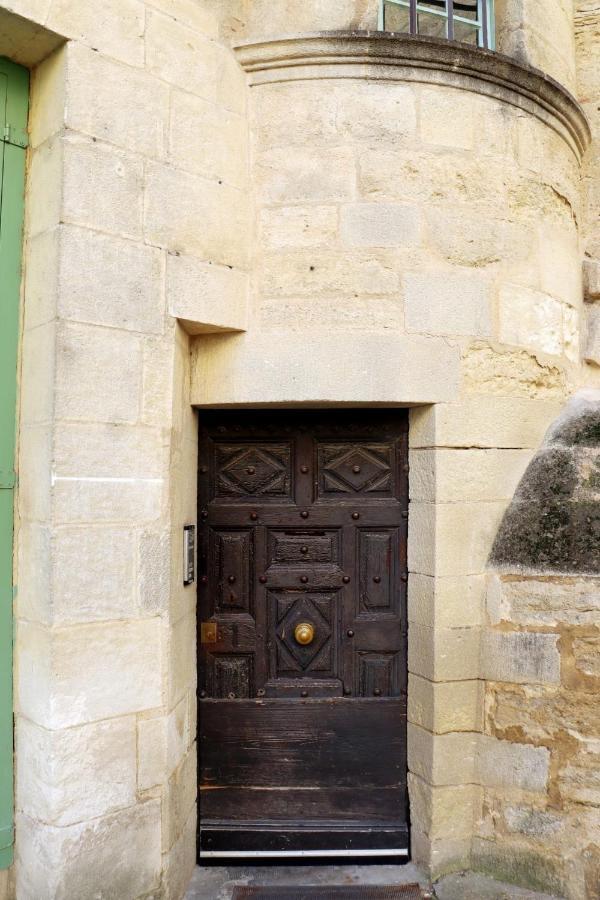Uzes, Au Coeur Du Centre Medieval Le Logis Du Consul Un Bien D'Exception Du Xvieme Siecle ภายนอก รูปภาพ